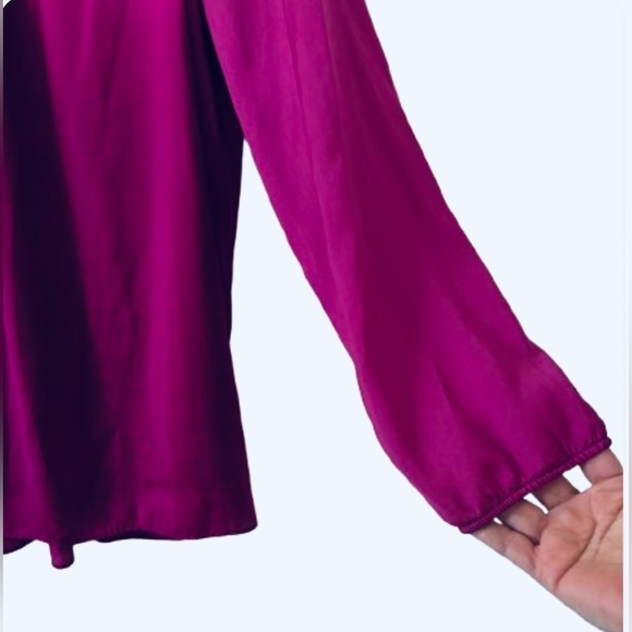 Raspberry tunic w rhinestone v nk & elastic slvs SZ XL holiday party - Picture 8 of 11